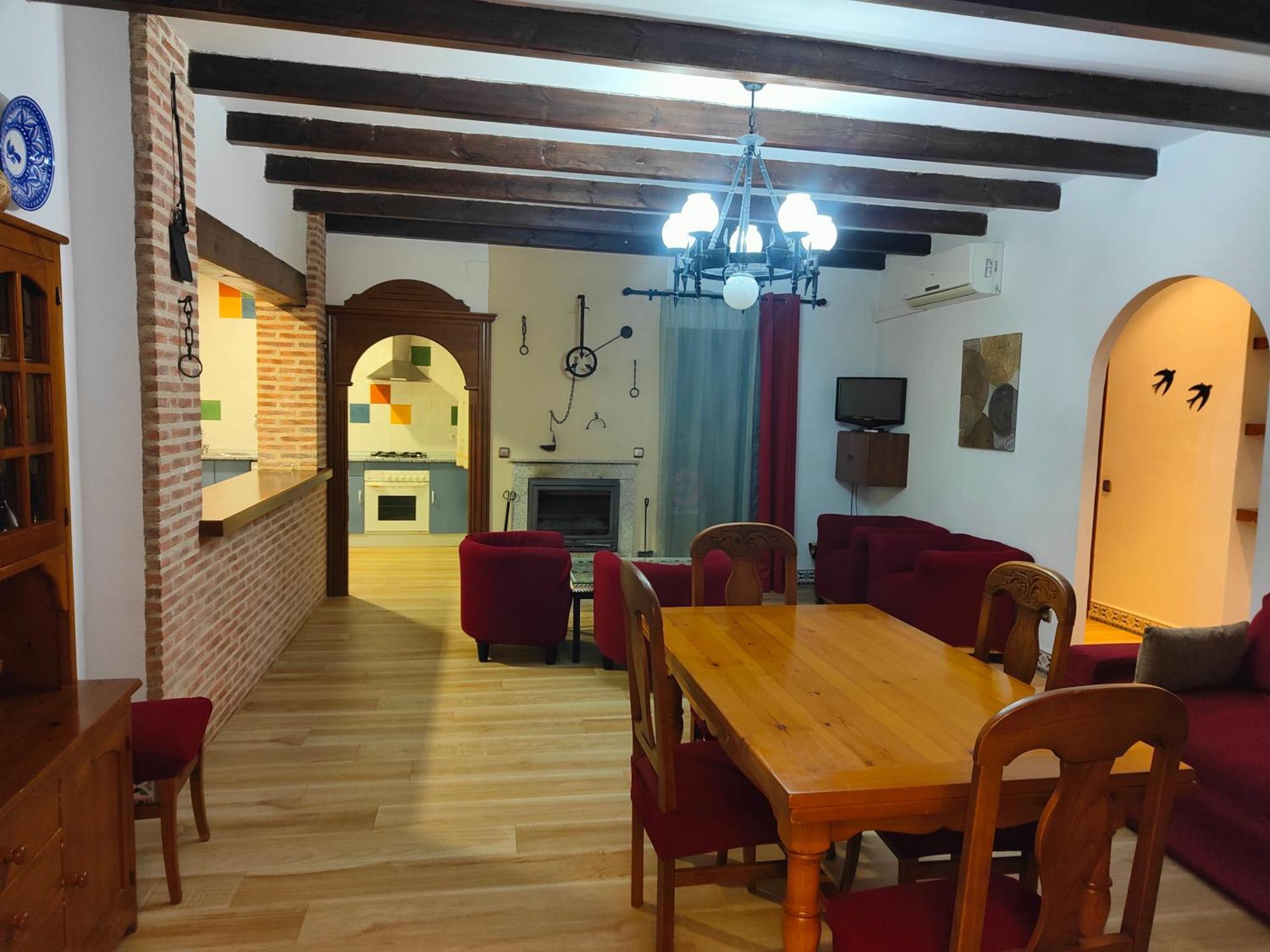 Hostal El Hogar de Ardwina Alía Exterior foto